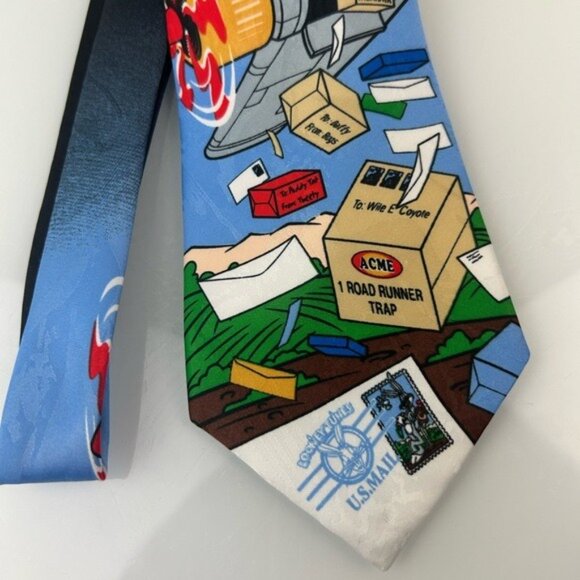 Looney Tunes Stamp Collection Bugs Bunny Drop Mail Tie 1997 - Picture 3 of 15